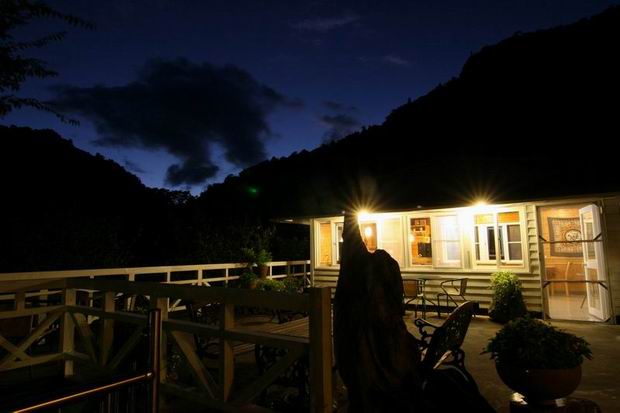 Fuyam night scene | Photographs | Fuyam Tourist Home | Lala Mountain | 台灣拉拉山民宿福緣山莊 | 007.jpg