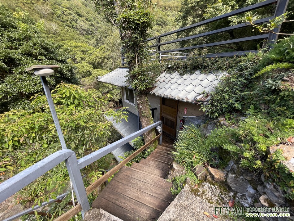 CinShueiJyuHeFong|Fuyam Tourist Home | Lala Mountain | 台灣拉拉山民宿福緣山莊
